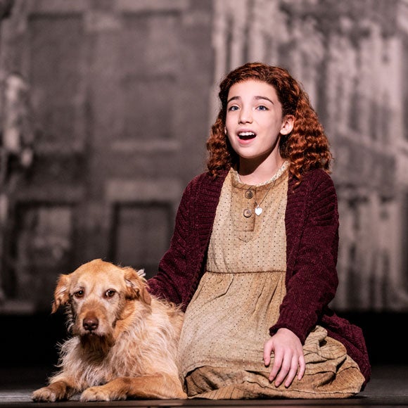 Annie Broadway 2022